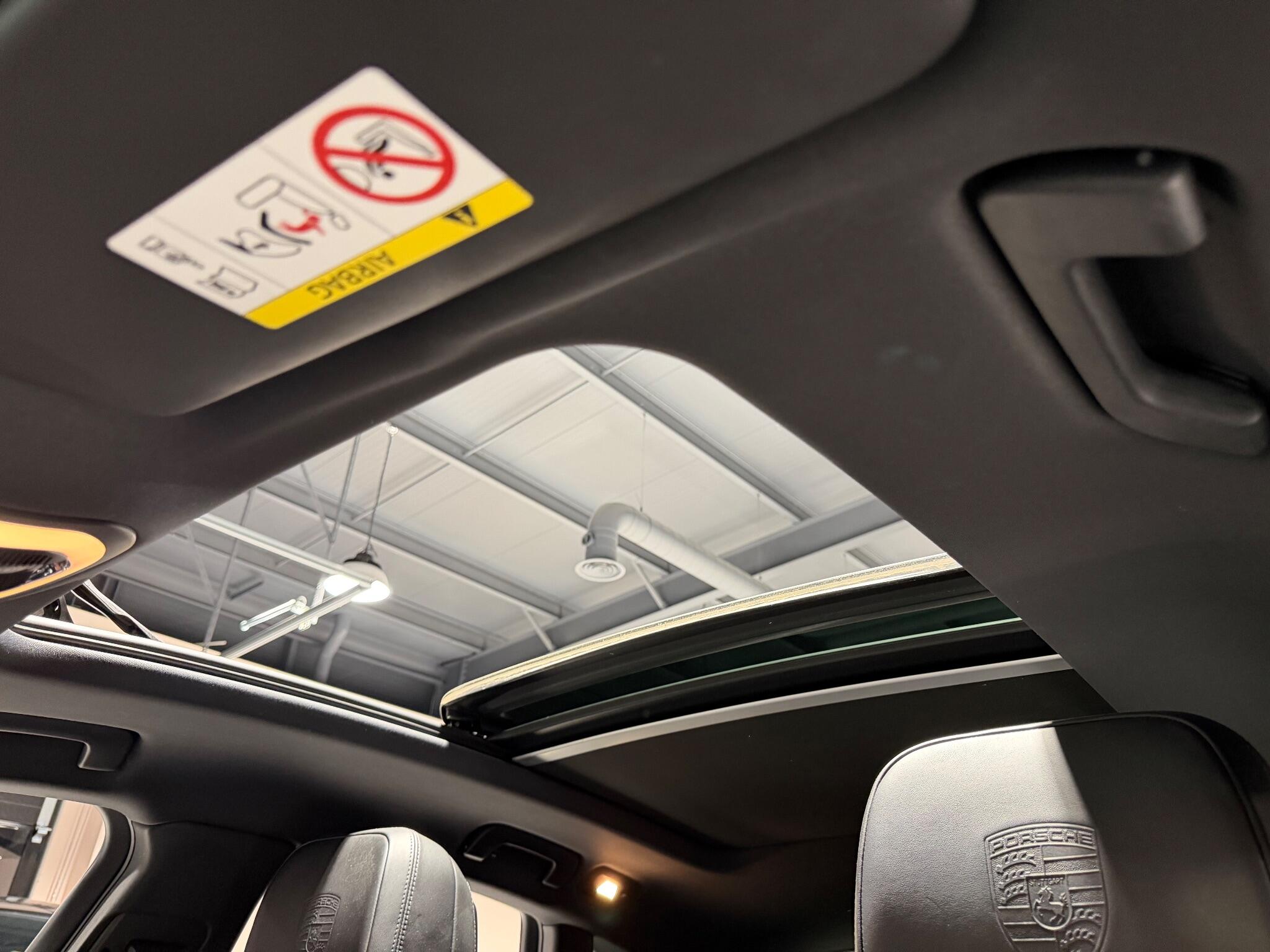 Porsche Macan 2.0T SUV 5dr Petrol PDK 4WD Euro 6 (s/s) (252 ps)